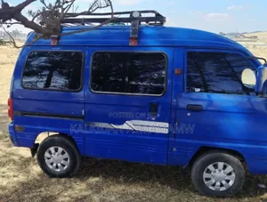 Daewoo Evanda 2004 Blue