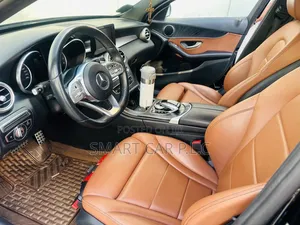 Mercedes-Benz C200 2019 Blue