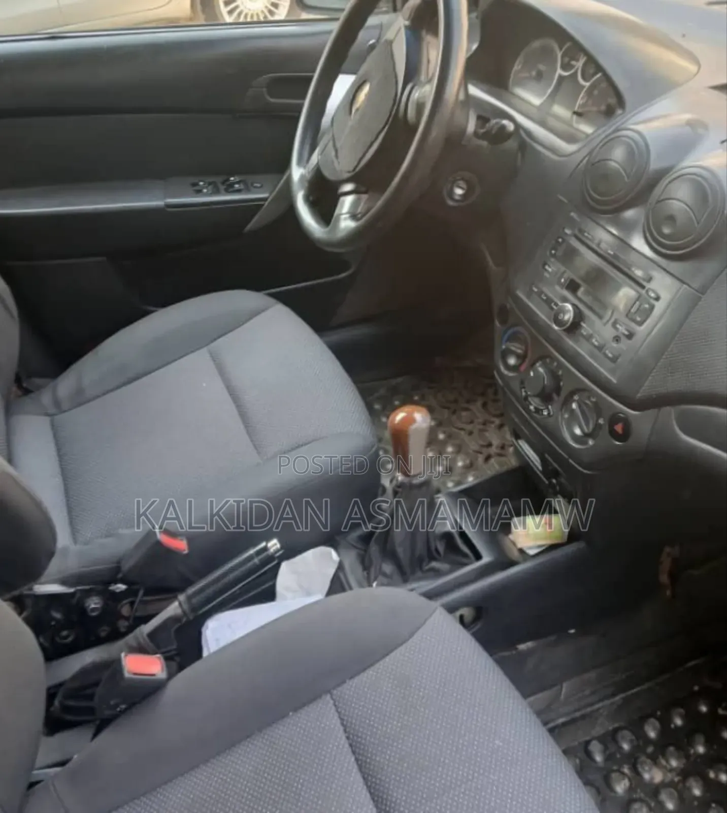 Chevrolet Aveo 2010 Silver