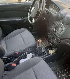 Chevrolet Aveo 2010 Silver