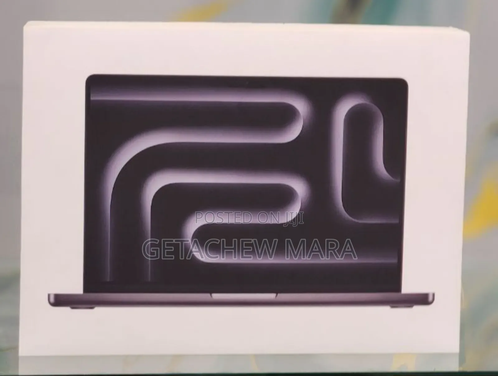 New Laptop Apple Macbook Pro 2025 M5 14-Inch 16GB Apple M5 SSD 512GB