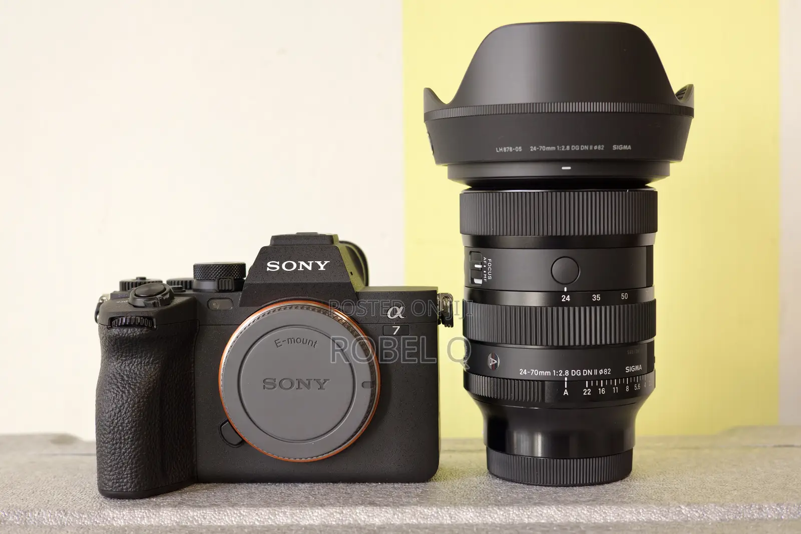 Sony Alpha 7 4 With Sigma 24-70mm F2.8 Mark 2 Full Frame E