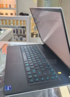 New Laptop Alienware M15 R3 32GB Intel Core I9 SSD 1T