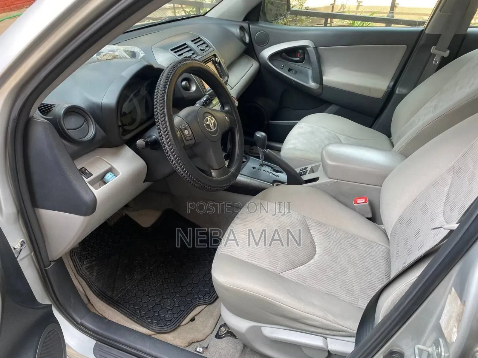 Toyota RAV4 2012 Silver