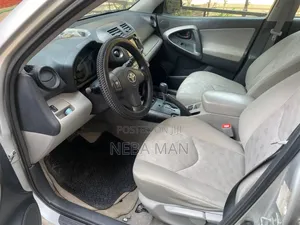 Toyota RAV4 2012 Silver