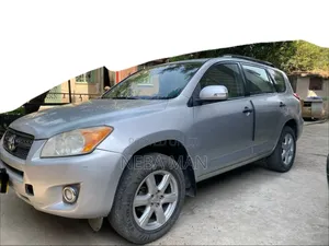 Toyota RAV4 2012 Silver