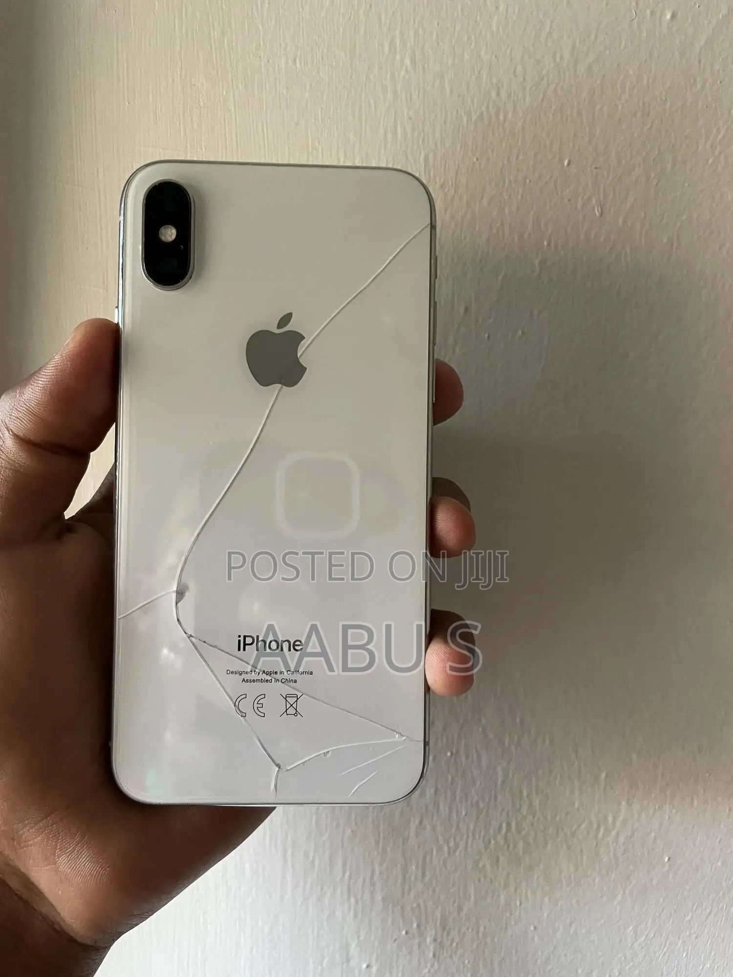 Apple iPhone X 64 GB White