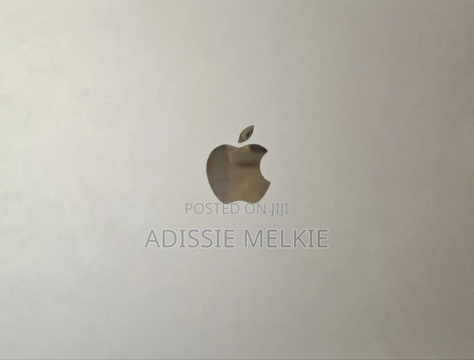 New Laptop Apple MacBook Air 2022 M2 8GB Apple M2 SSD 256GB