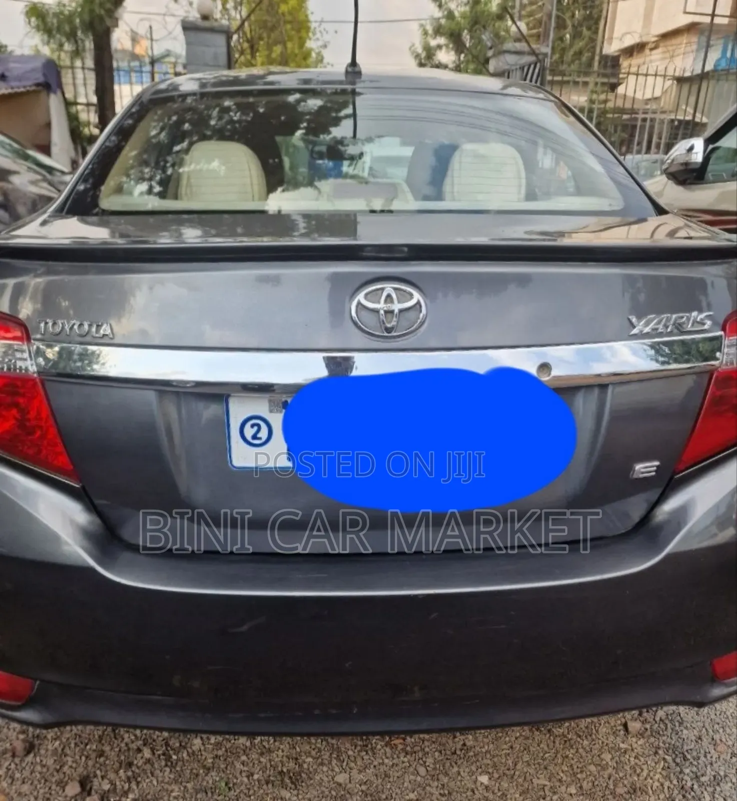 Toyota Yaris 2016 Gray