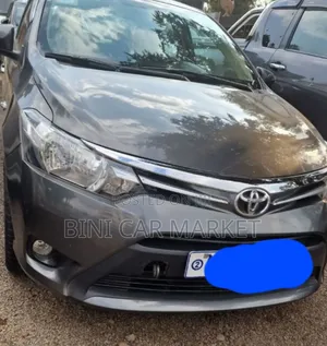 Toyota Yaris 2016 Gray