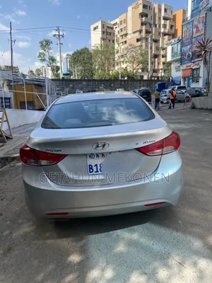 Hyundai Elantra 2013 Silver