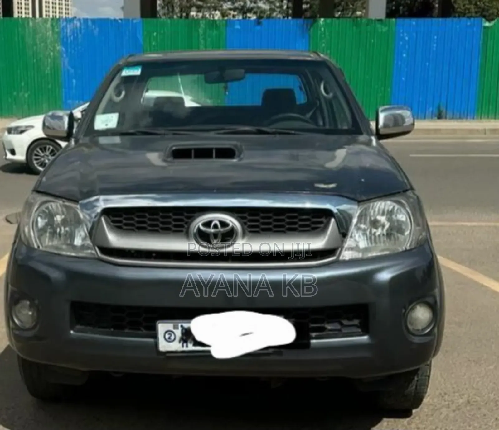 Toyota Hilux 2011 Gray