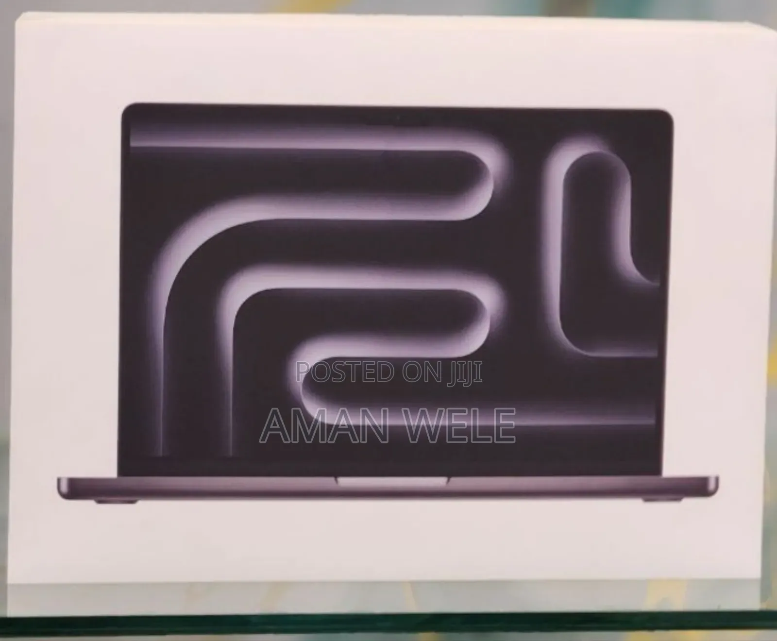 New Laptop Apple Macbook Pro 2025 M5 14-Inch 16GB Apple M5 SSD 512GB