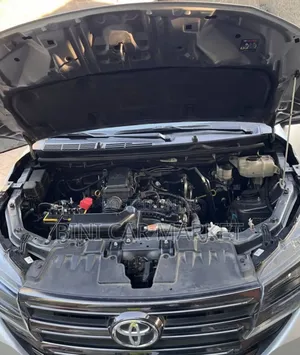 Toyota Rush 2021 Silver