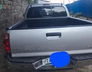 Toyota Tacoma 2008 Silver