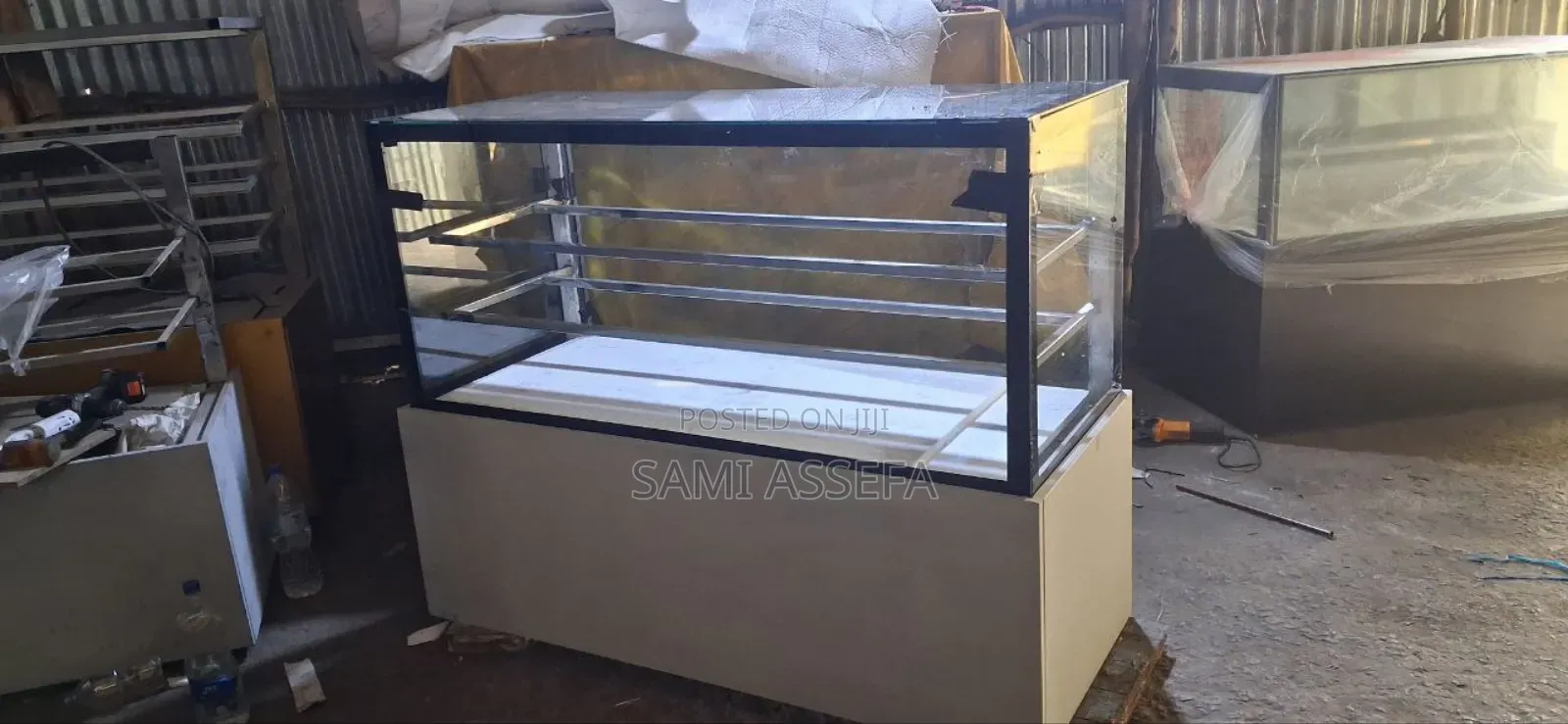 ኬክ ዲስፕለይ Showcase