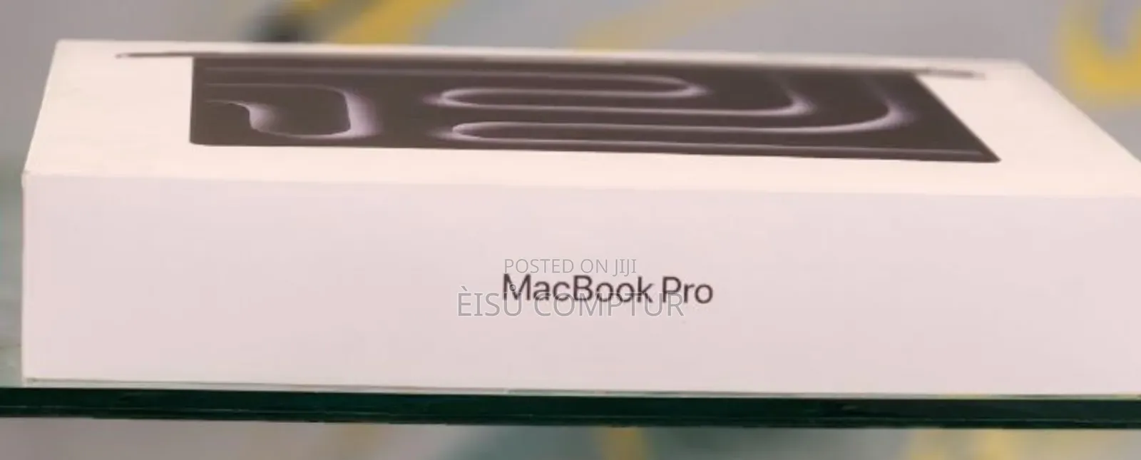 New Laptop Apple Macbook Pro 2025 M5 14-Inch 16GB Apple M5 SSD 512GB