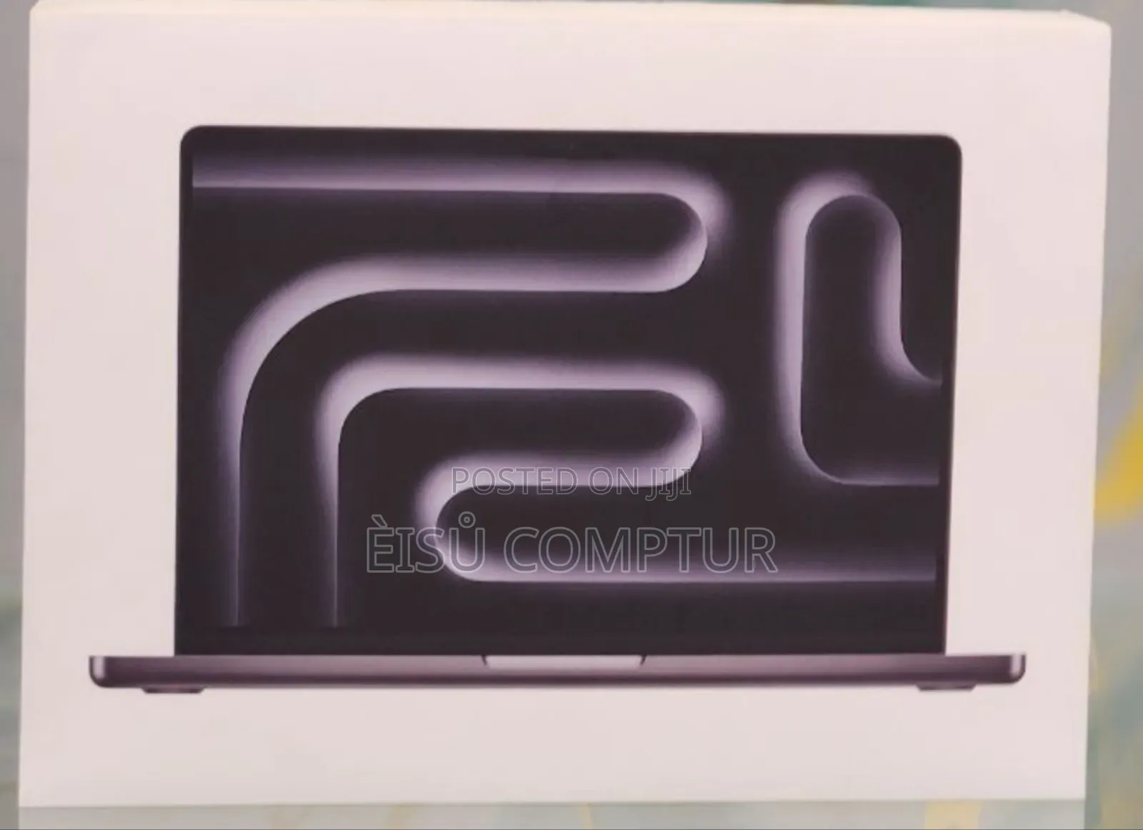 New Laptop Apple Macbook Pro 2025 M5 14-Inch 16GB Apple M5 SSD 512GB