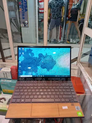 New Laptop HP Envy Pro 16GB Intel Core I7 SSD 512GB