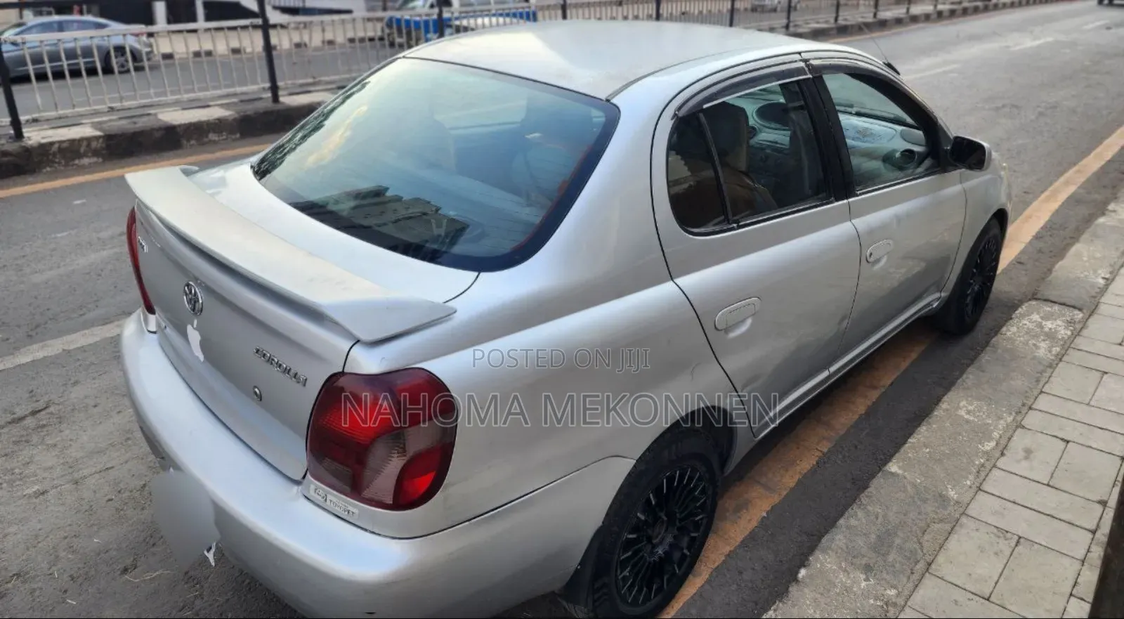Toyota Platz 2002 Silver