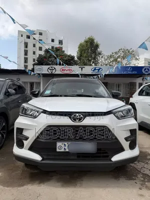 Toyota Raize 2022 White