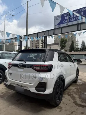 Toyota Raize 2022 White