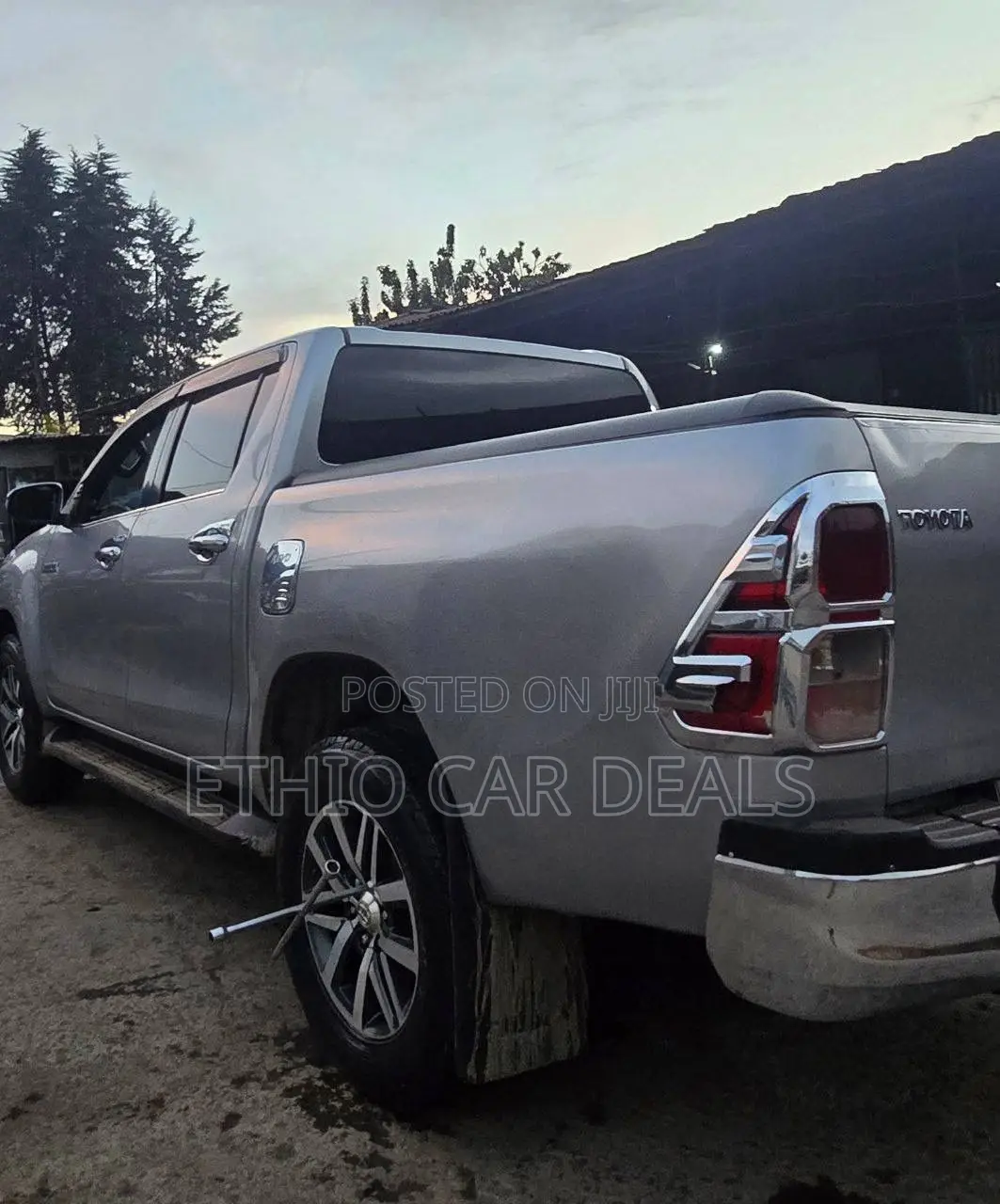 Toyota Hilux Revo Double Cab Deisel 2.4 AWD 2018 Silver