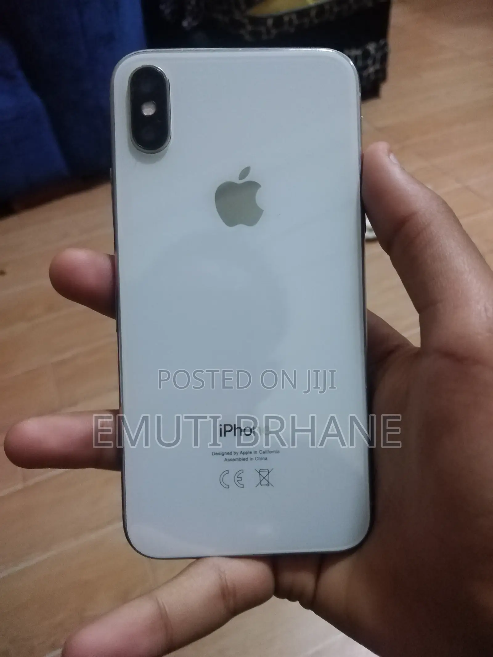 Apple iPhone X 64 GB White