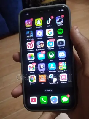 Apple iPhone X 64 GB White