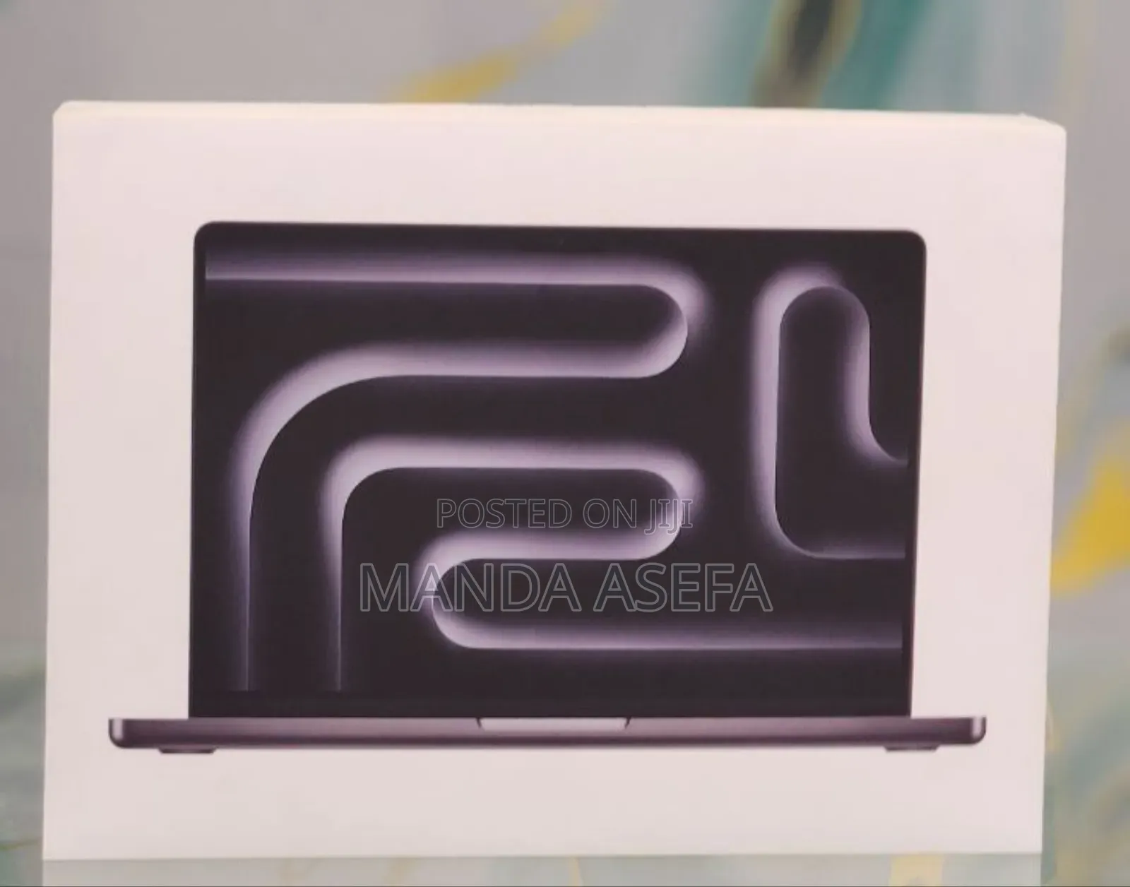 New Laptop Apple Macbook Pro 2025 M5 14-Inch 16GB Apple M5 SSD 512GB