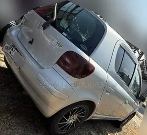 Toyota Vitz 2002 Silver