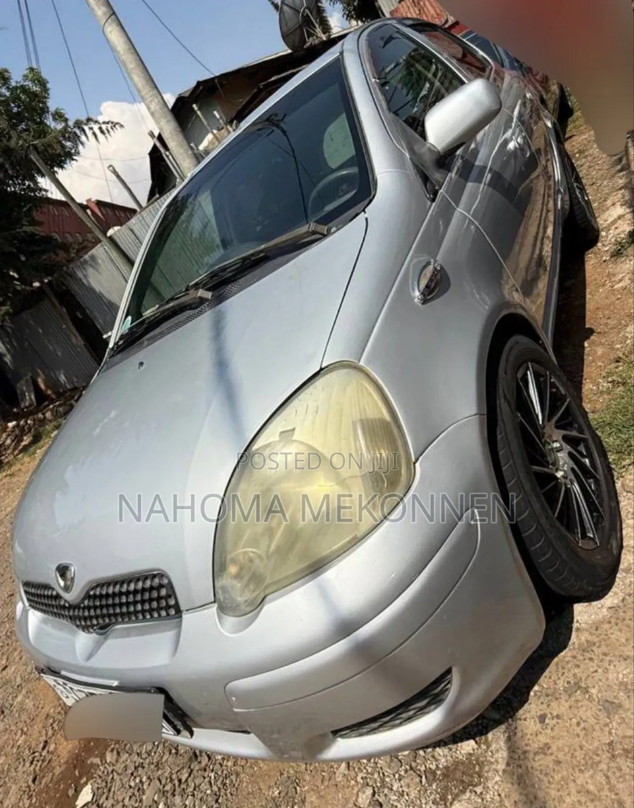 Toyota Vitz 2002 Silver