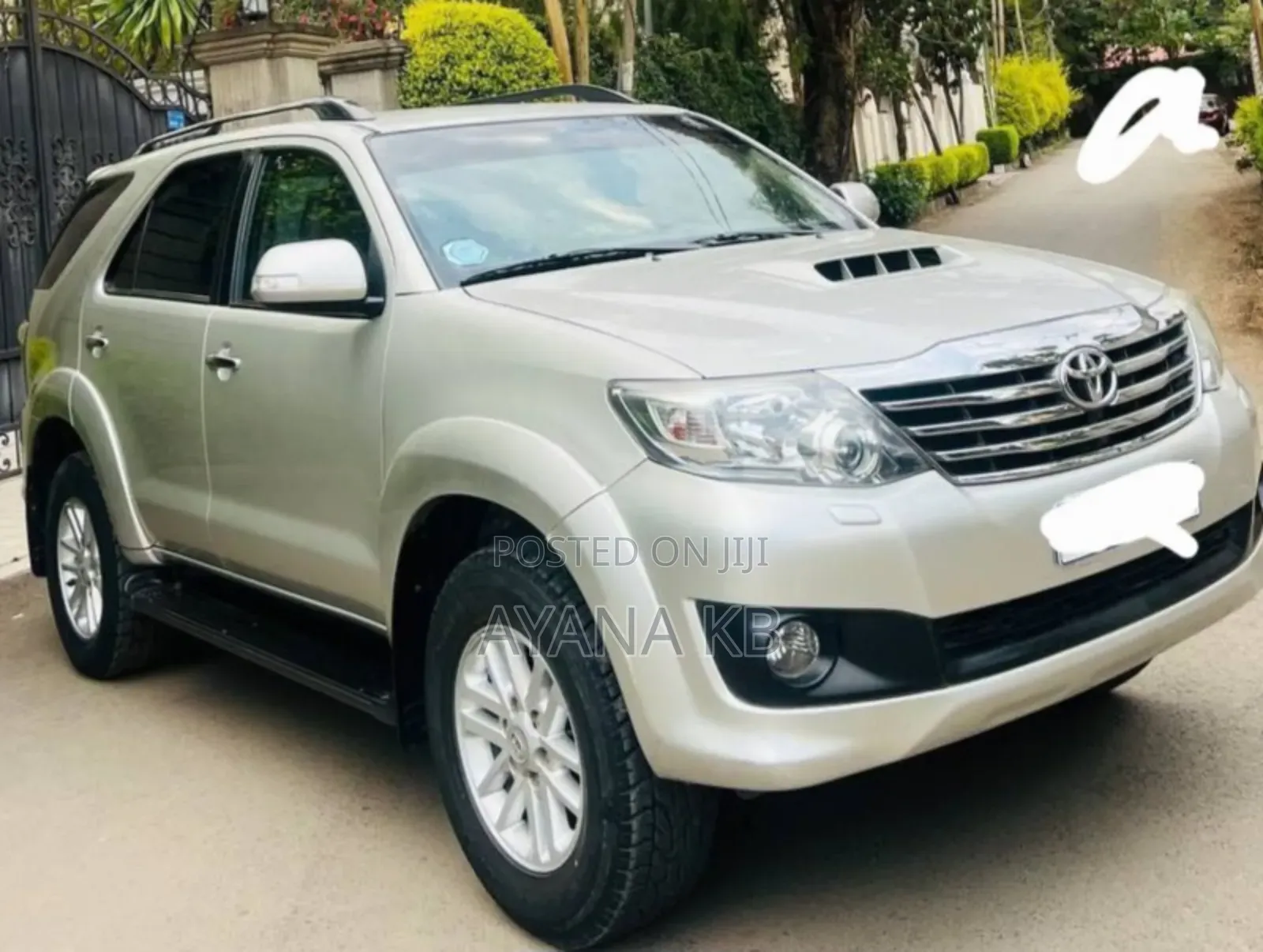Toyota Fortuner 3.0 D RWD 2013 Silver