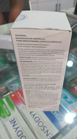 Skin1004 Madagascar Centella Tone Brightening Capsule Ampoule