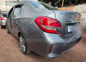 Mitsubishi Attrage 2021 Gray