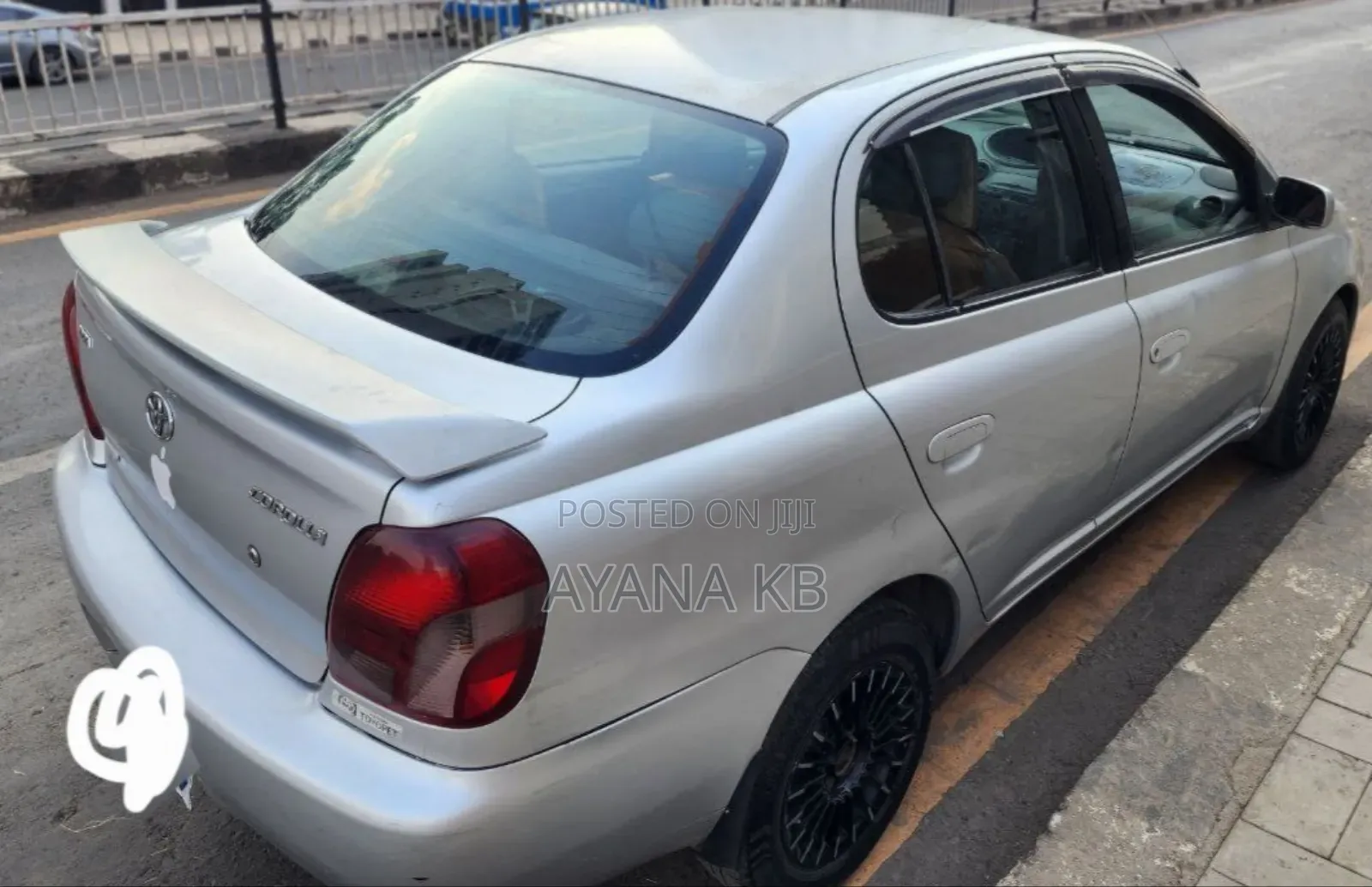 Toyota Platz 2001 Gold