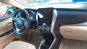 Toyota Yaris 2020 White