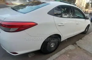 Toyota Yaris 2020 White