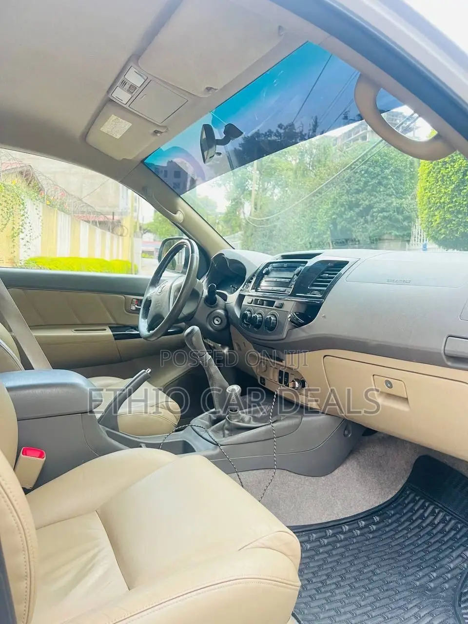 Toyota Fortuner 2012 Silver