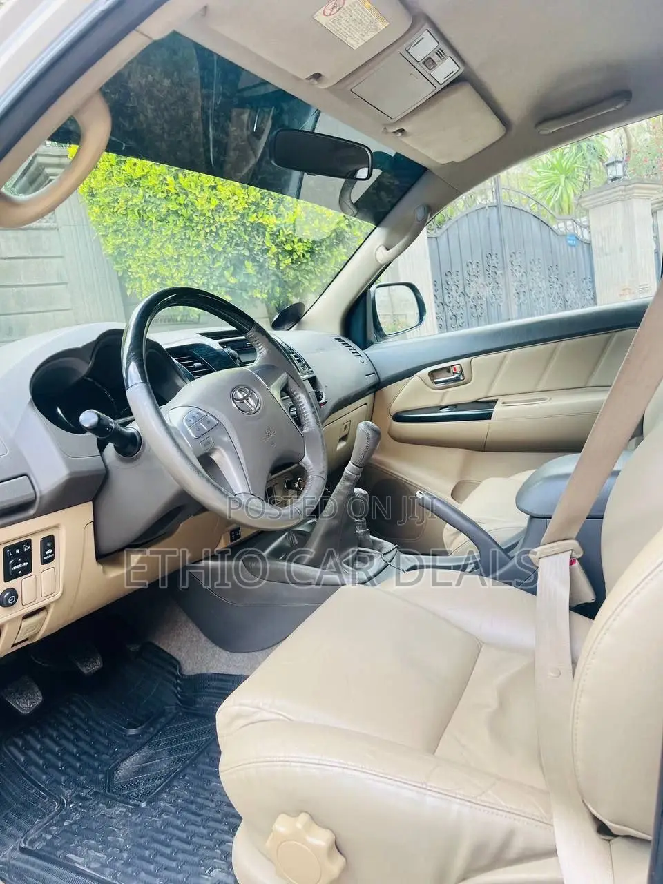 Toyota Fortuner 2012 Silver