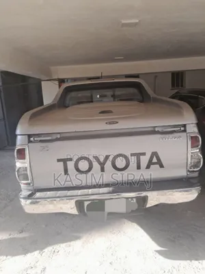 Toyota Hilux SR 4x4 2015 Blue