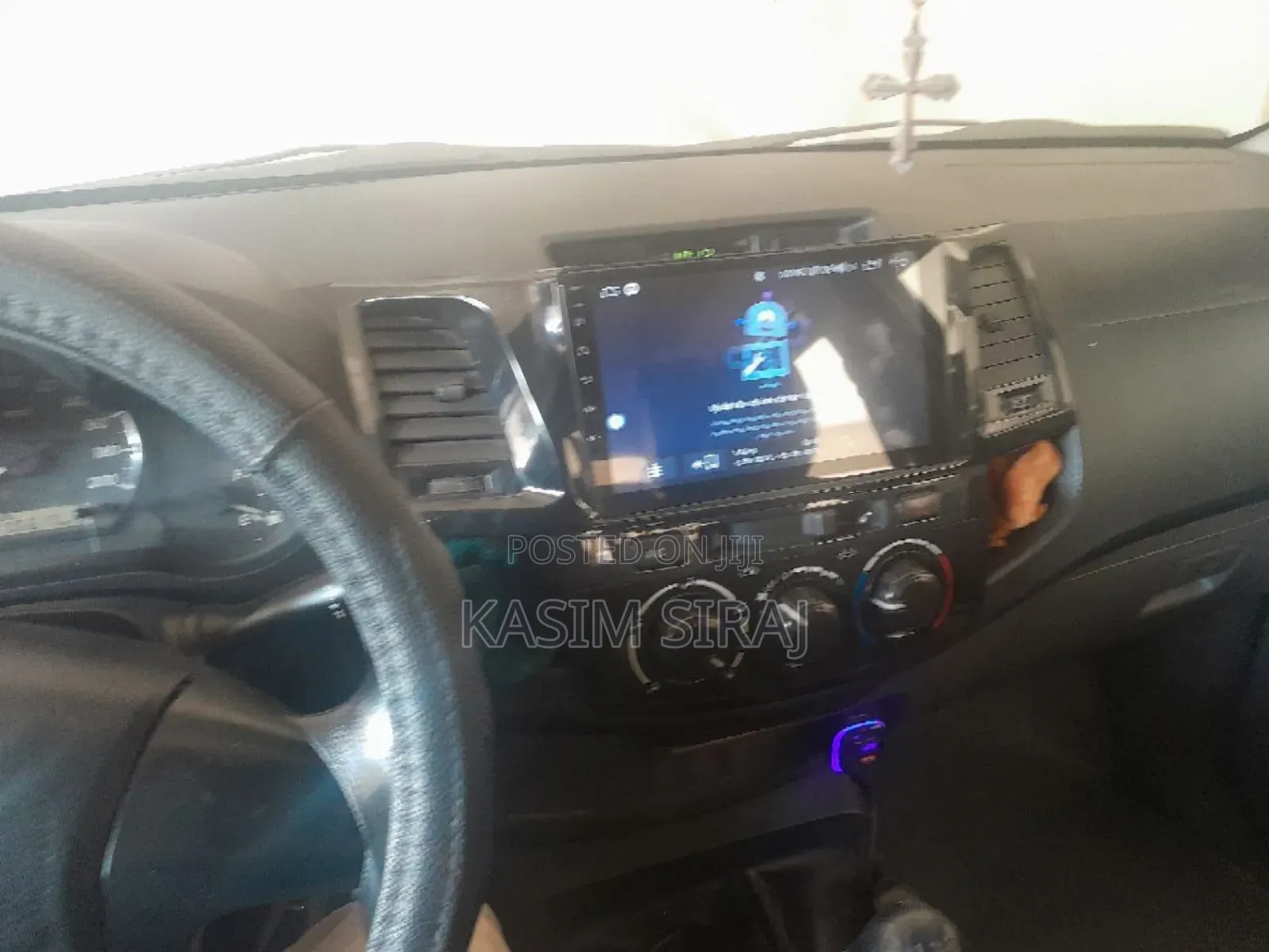 Toyota Hilux SR 4x4 2015 Blue