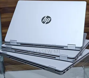 New Laptop HP OmniBook 5 Flip 16GB Intel Core 7 SSD 512GB