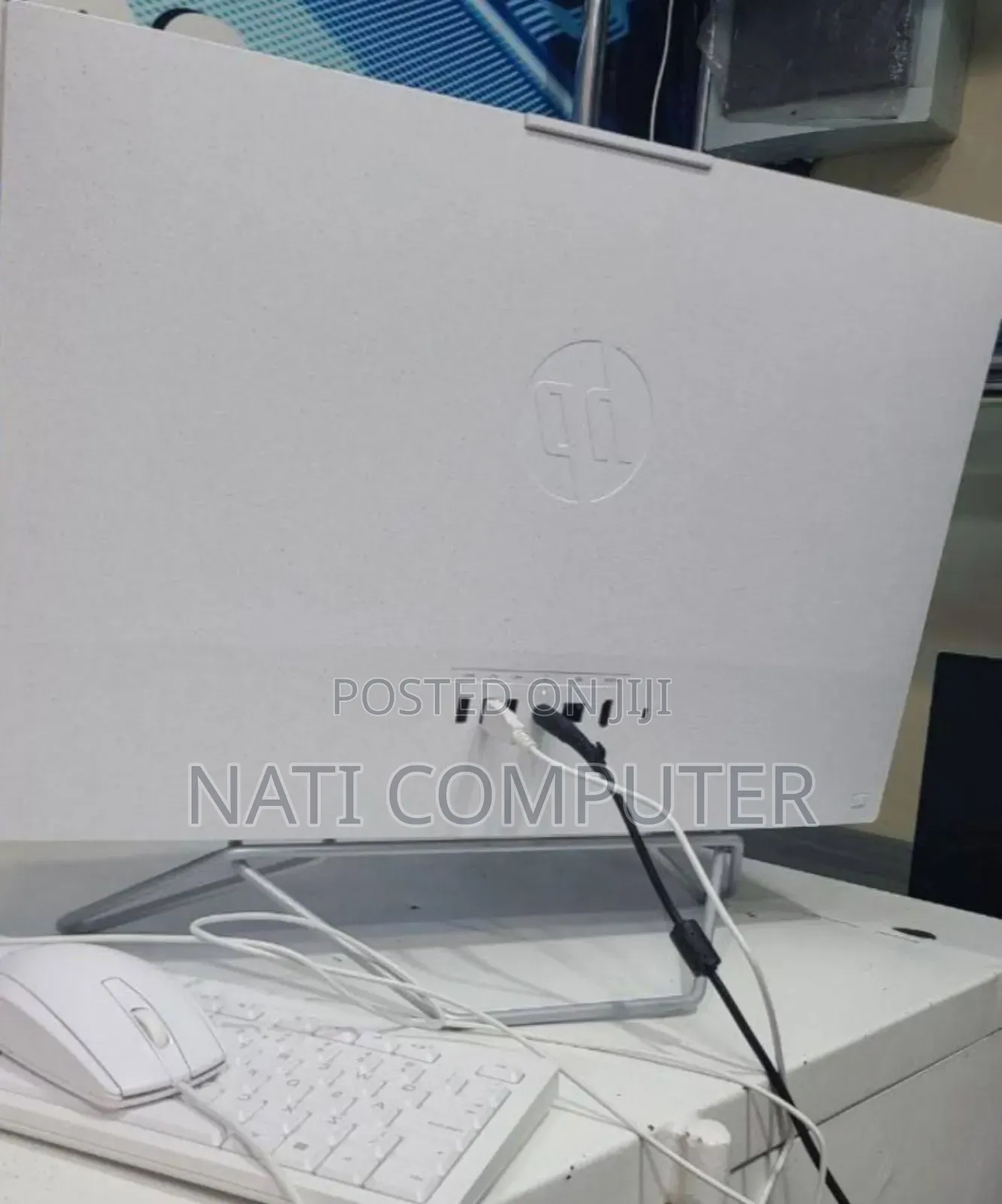 New HP 200 G4 22 All-in-One 8GB Intel Core I5 SSD 512GB