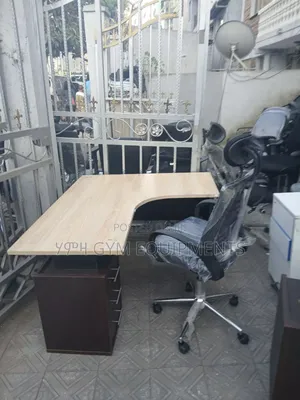 አዲስ የቢሮ ጠረጴዛ እና ወንበር (L-Shaped Desk Chair)