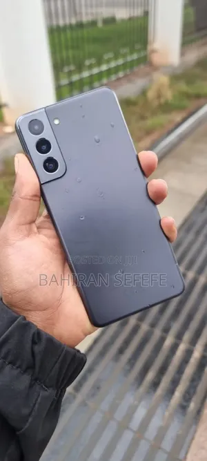 Photo - Samsung Galaxy S21 5G 128 GB Black