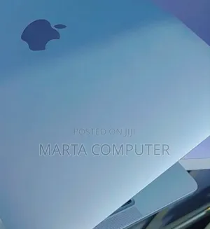 Photo - New Laptop Apple MacBook Pro 8GB Apple M2 SSD 256GB