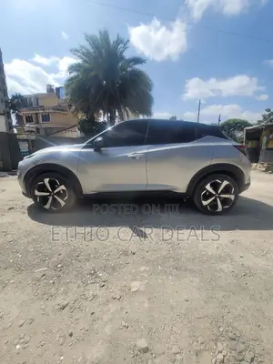 Nissan Juke 2022 Silver