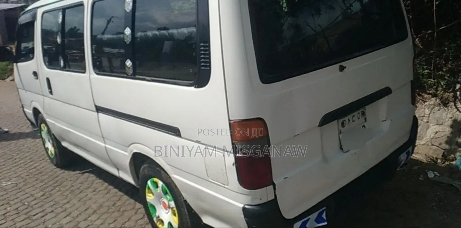 Toyota HiAce 2004 White
