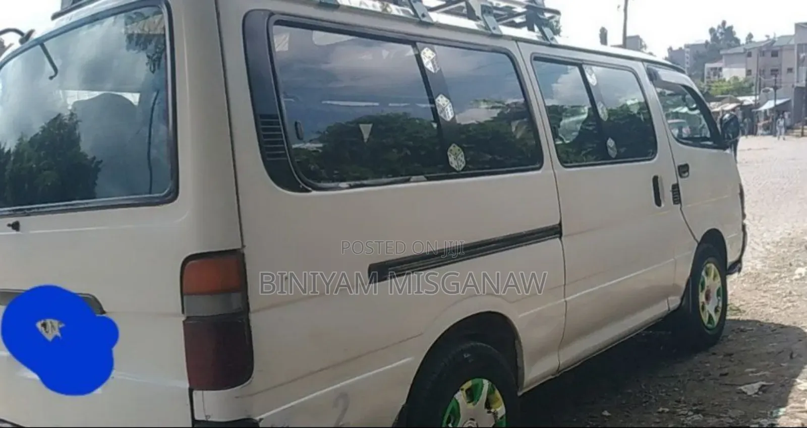 Toyota HiAce 2004 White
